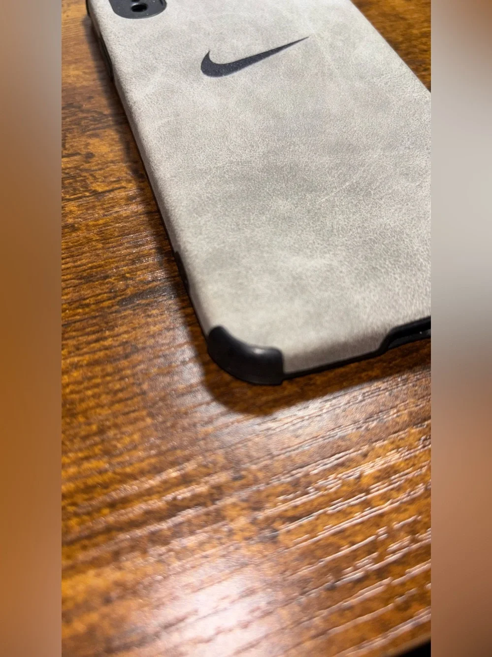 XR- 📲 Gray suede-Effect Phone Case with Subtle Swoosh 🔥🔥🔥🔥‼️‼️